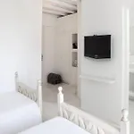Chloe Villa