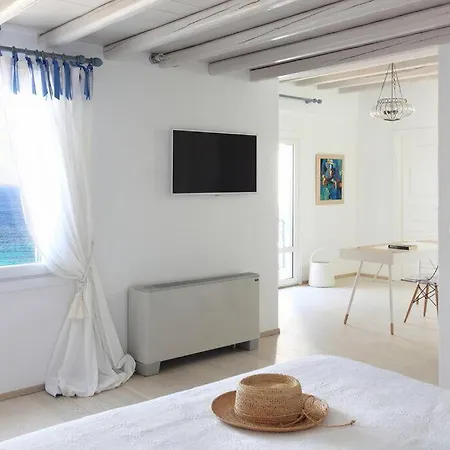 Chloe - Private Beachfront