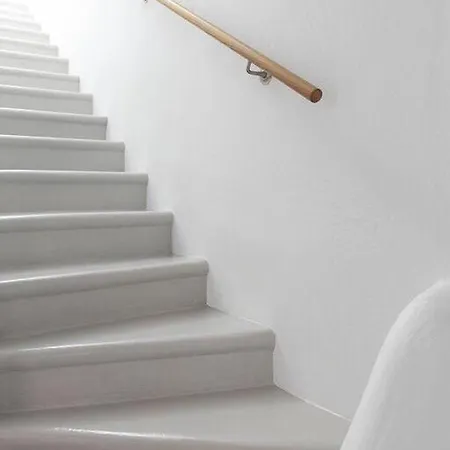Villa Chloe - Private Beachfront Mykonos Town