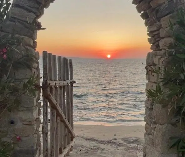 Chloe * Mykonos Town